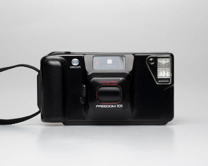 Appareil photo compact Minolta Freedom 101 35mm (numéro de série 93203369)