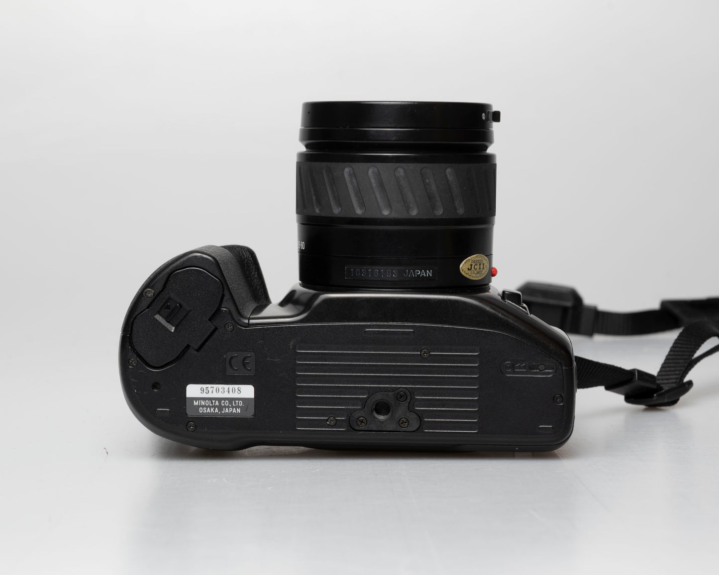 Minolta Dynax 500si 35mm film SLR w/ 35-80mm zoom (serial 95703408)