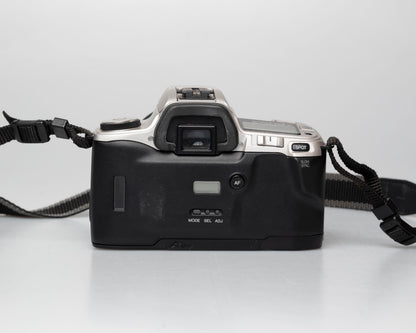 Minolta Dynax 505si reflex 35mm à film avec objectif 28-80mm (série 95905417)