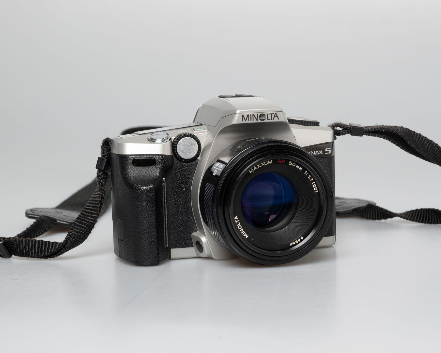 Minolta Dynax 5 35mm SLR w/ 50mm f1.7 lens (serial 01101077) | film🎞tested