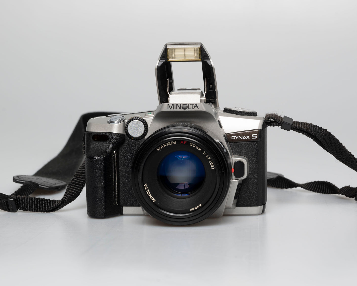 Minolta Dynax 5 35mm SLR w/ 50mm f1.7 lens (serial 01101077) | film🎞tested