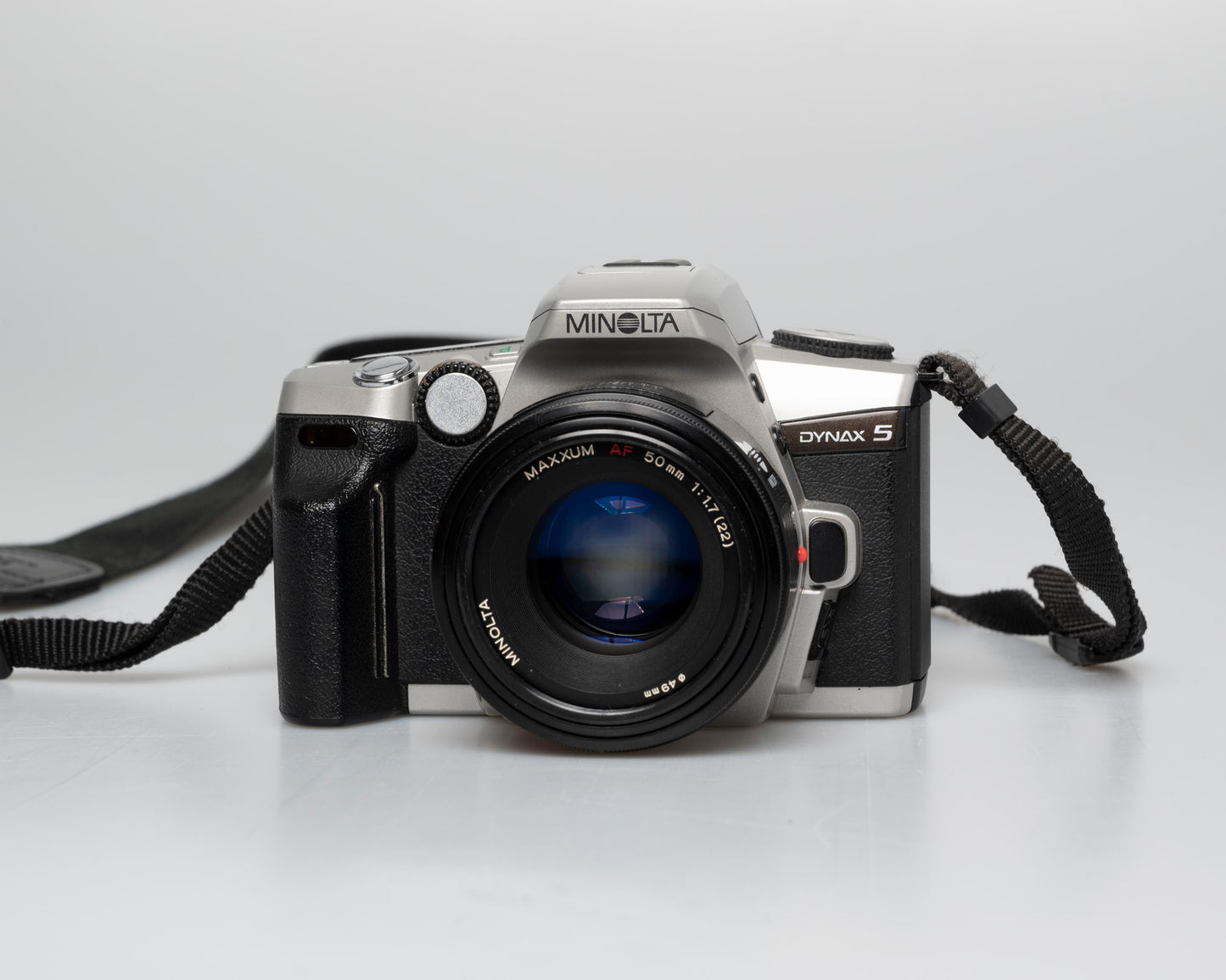 Minolta Dynax 5 35mm SLR w/ 50mm f1.7 lens (serial 01101077) | film🎞tested
