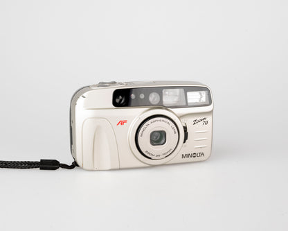 Appareil photo Minolta Zoom 70 35 mm avec étui (série 37126277)