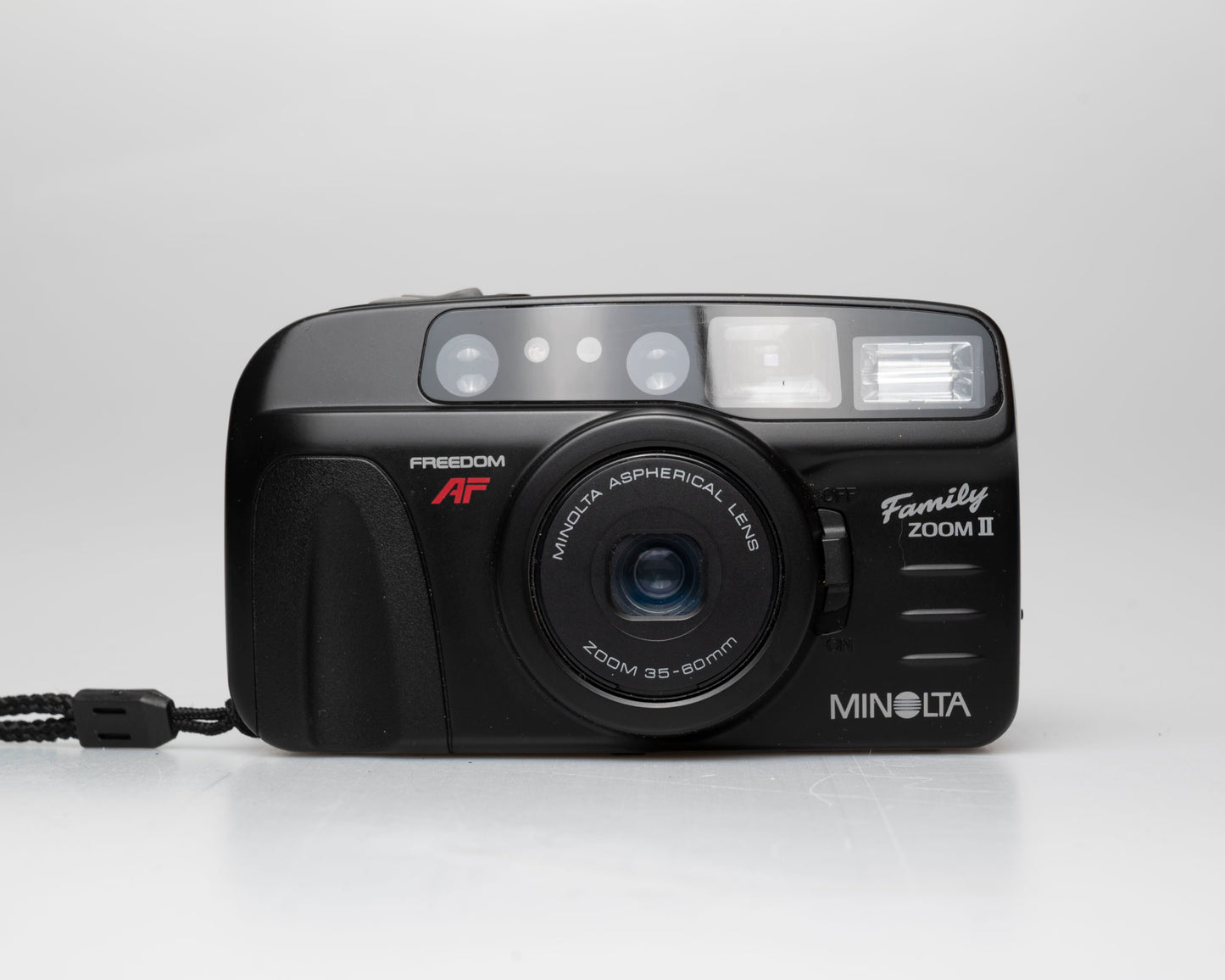 Appareil photo Minolta Family Zoom II 35mm avec étui (numéro de série 41974429)