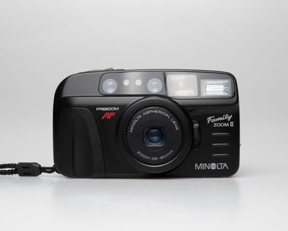 Appareil photo Minolta Family Zoom II 35mm avec étui (numéro de série 41974429)