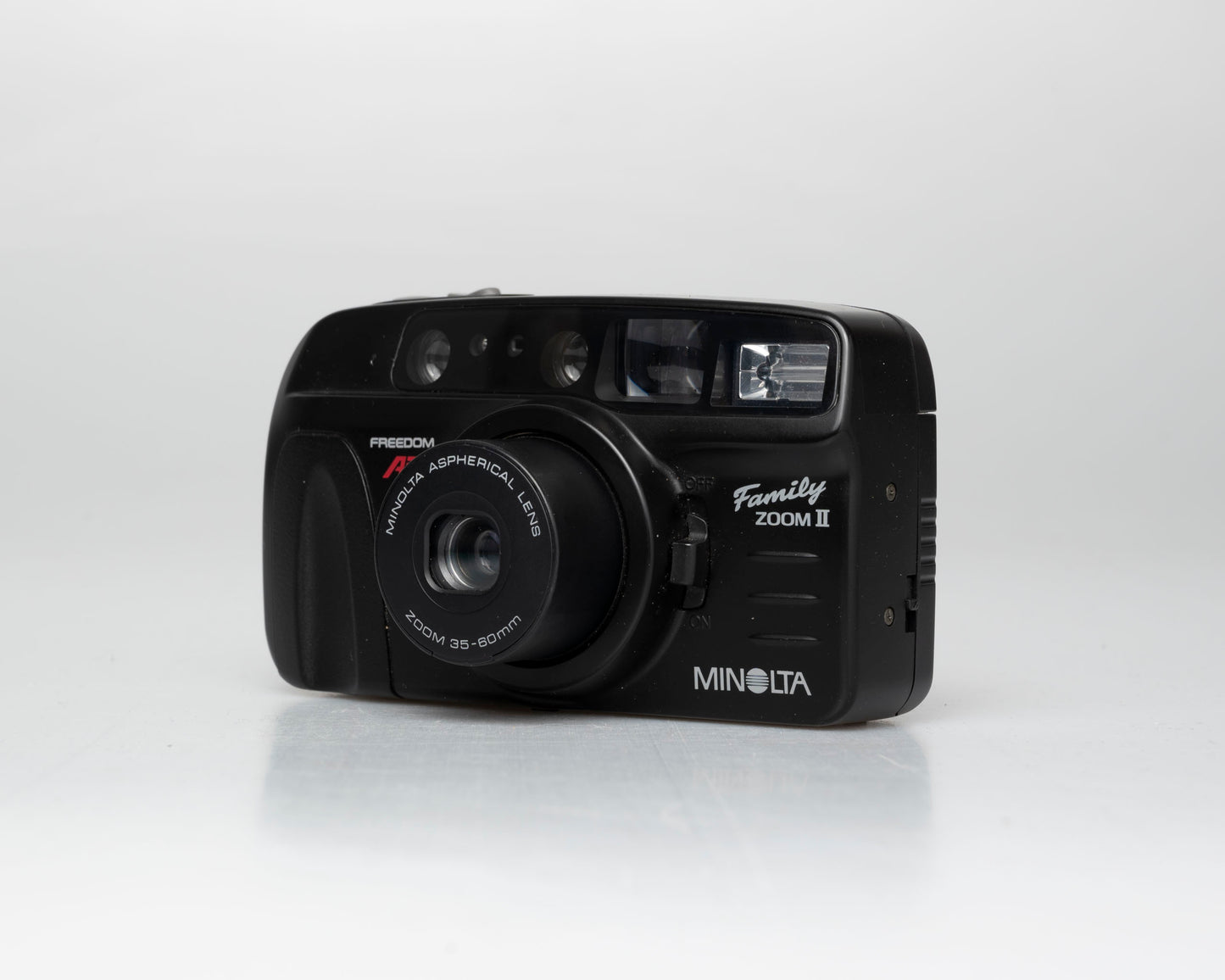 Minolta Family Zoom II 35mm camera (serial 41917788)