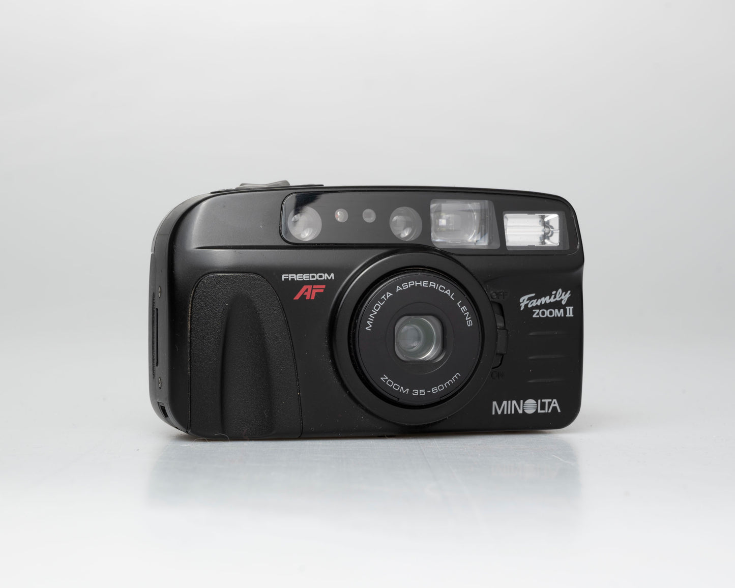 Minolta Family Zoom II 35mm camera (serial 41917788)