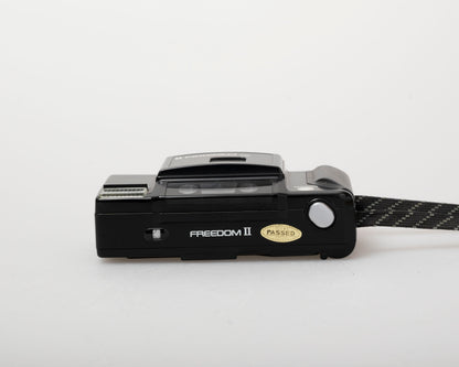 Appareil photo point-and-shoot 35 mm à mise au point automatique Minolta Freedom II (série 3448303)