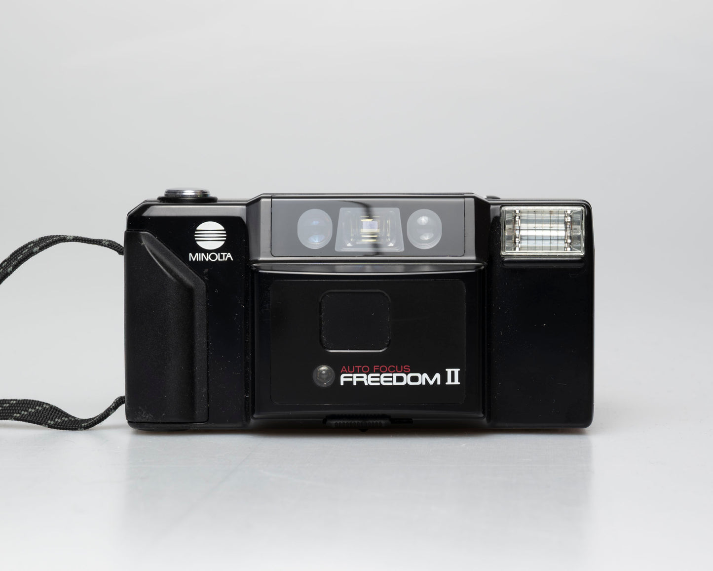 Minolta Freedom II Auto-focus 35mm camera w/ case (serial 3417595)