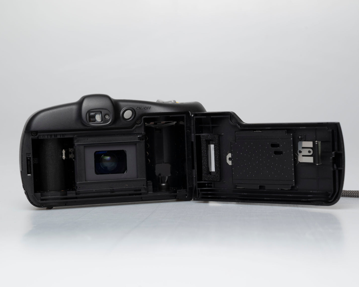 Minolta Freedom Action Zoom 35mm camera *noisy motor* (serial 93374092)