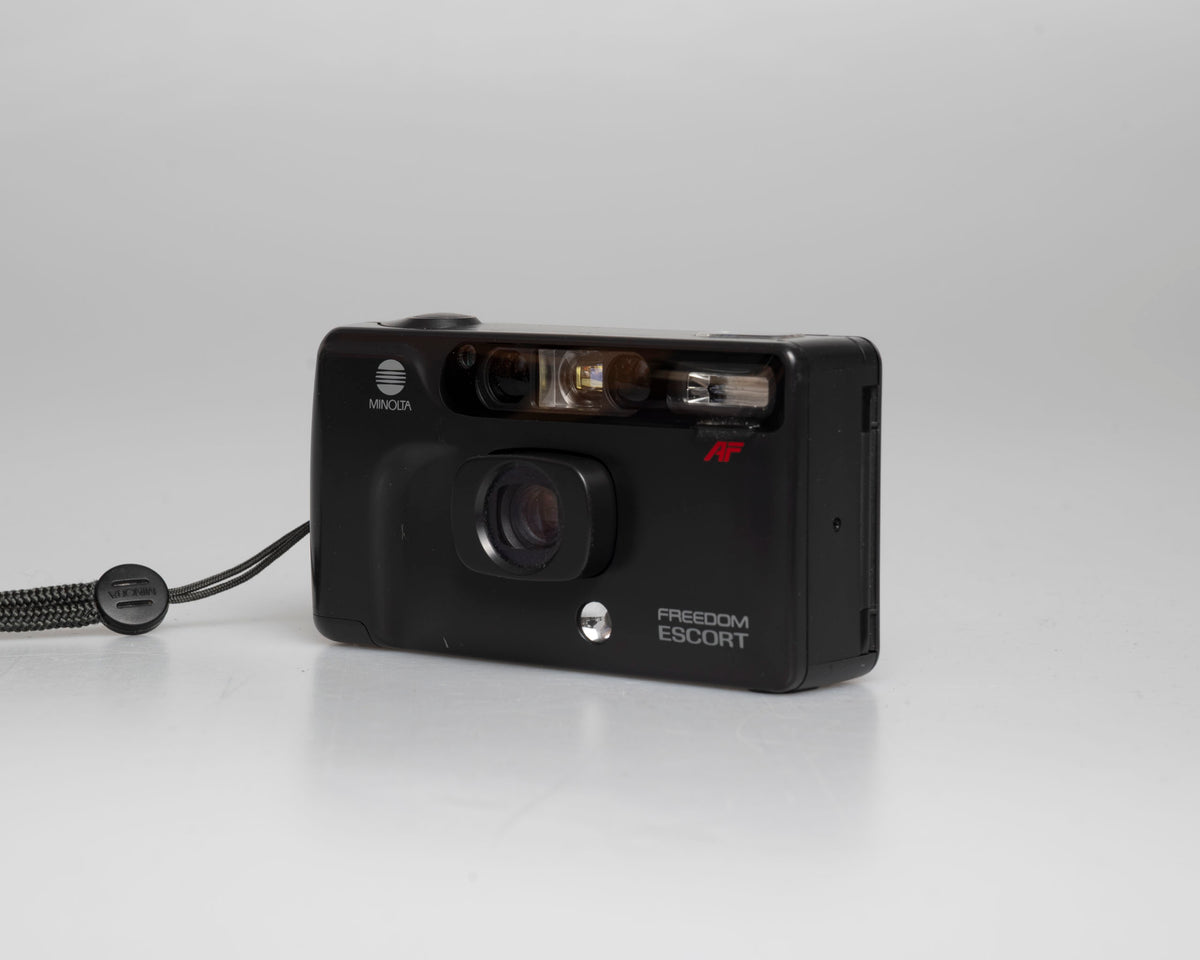 Minolta Freedom Escort 35mm camera (serial _1324302) | film🎞tested