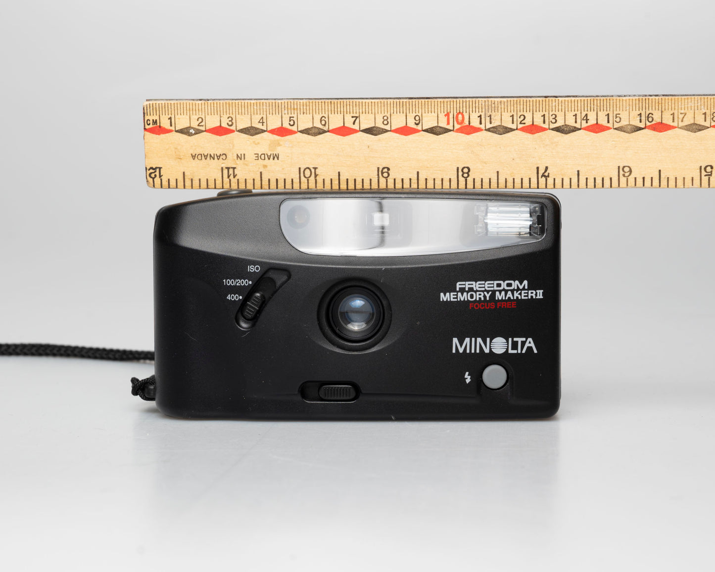 Minolta Freedom Memory Maker II 35mm film camera (serial 37573873)