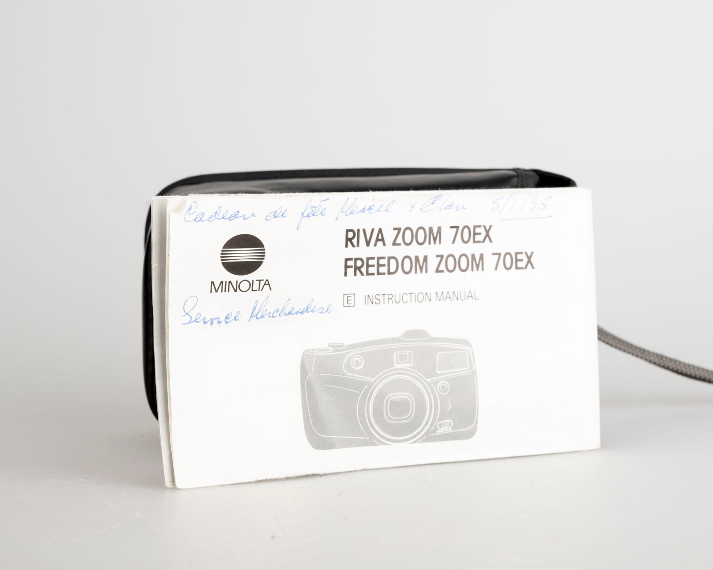 Minolta Freedom Zoom 70EX 35mm camera w/ case + manual (serial 91502403)