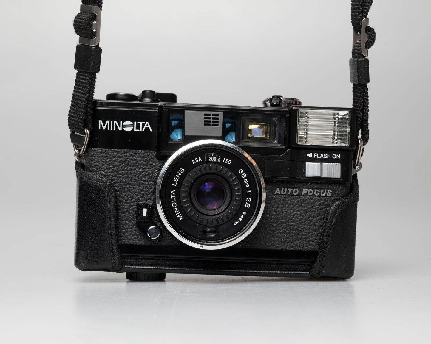 Minolta Hi-Matic AF2 35mm camera w/ box, case, & manual (serial 2131574) | film🎞tested