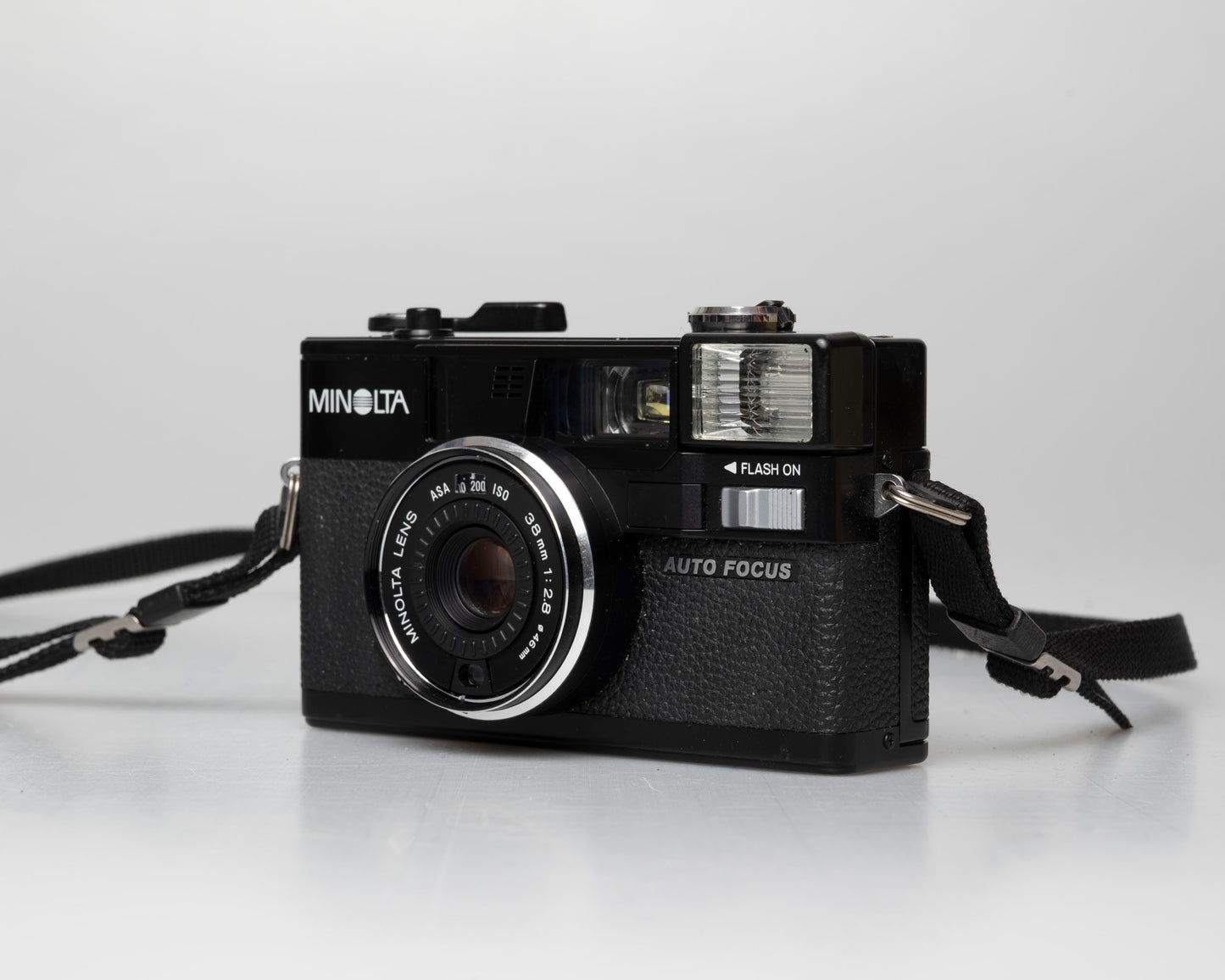 Minolta Hi-Matic AF2 35mm camera w/ box, case, & manual (serial 2131574) | film🎞tested