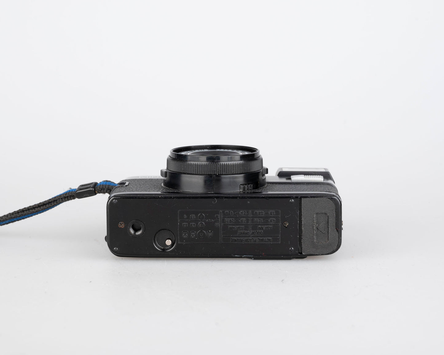 Minolta Hi-Matic GF compact 35mm zone focus camera w/ built-in flash