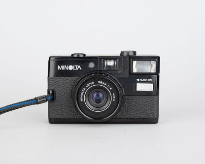 Minolta Hi-Matic GF compact 35mm zone focus camera w/ built-in flash