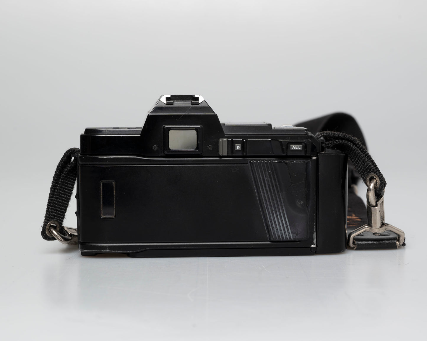 Minolta Maxxum 7000 35mm film SLR with 50mm f1.7 lens (serial 15033827) | film🎞tested