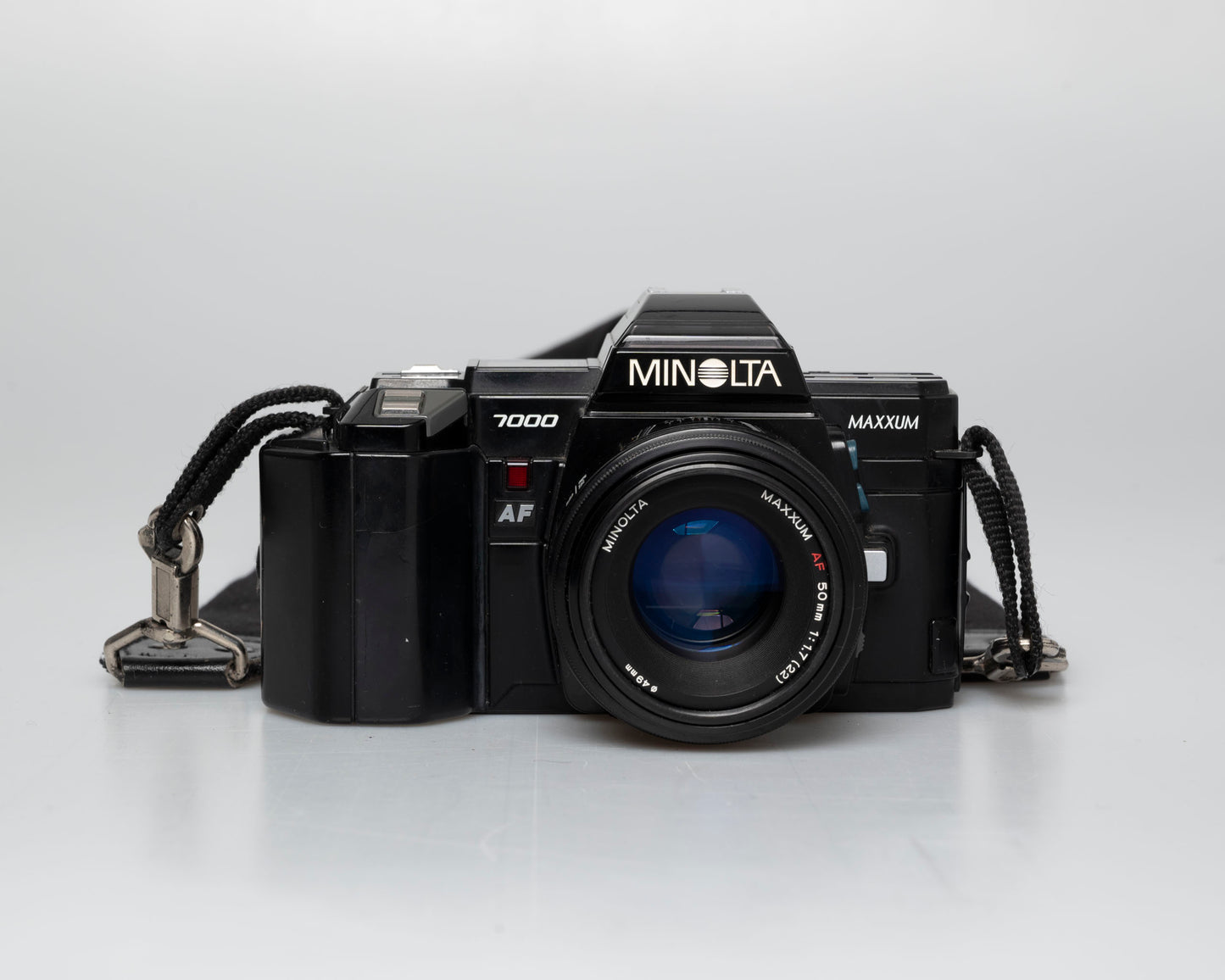 Minolta Maxxum 7000 35mm film SLR with 50mm f1.7 lens (serial 15033827) | film🎞tested