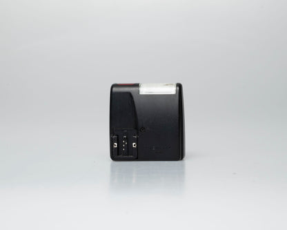 Minolta Dynax 3000i 35mm SLR avec objectif Minolta AF 50mm f1.7 + flash Program D 314i (numéro de série 62301669)