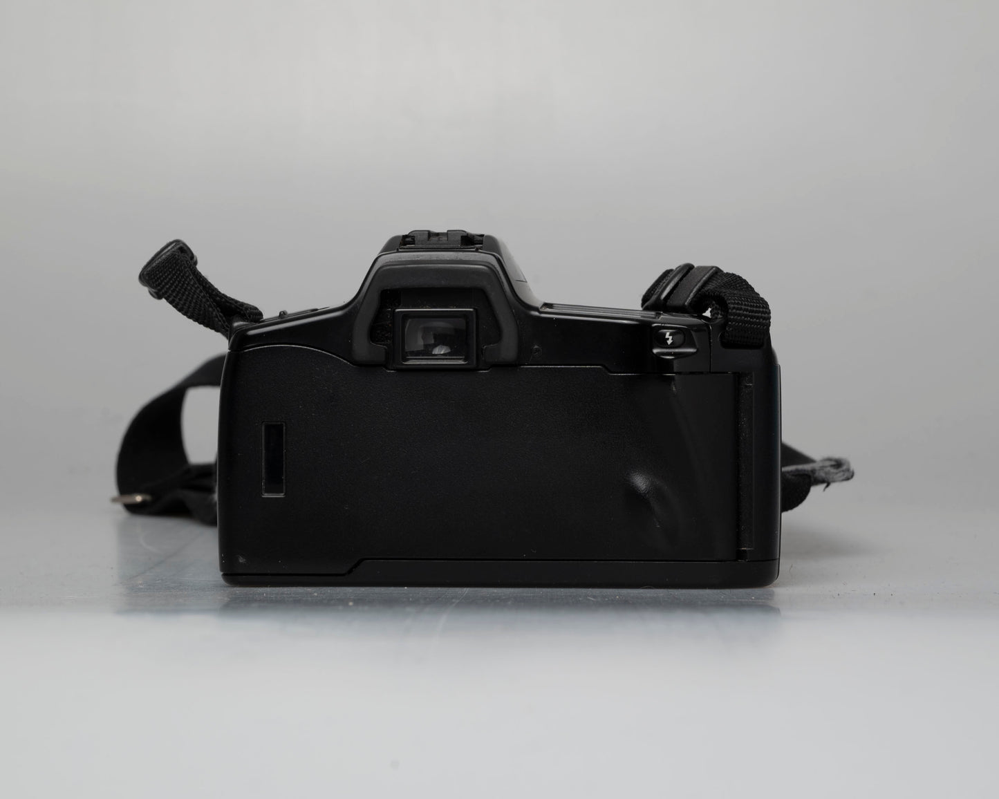 Minolta Maxxum 3xi 35mm film SLR w/ 28-80mm lens (serial 19125142)