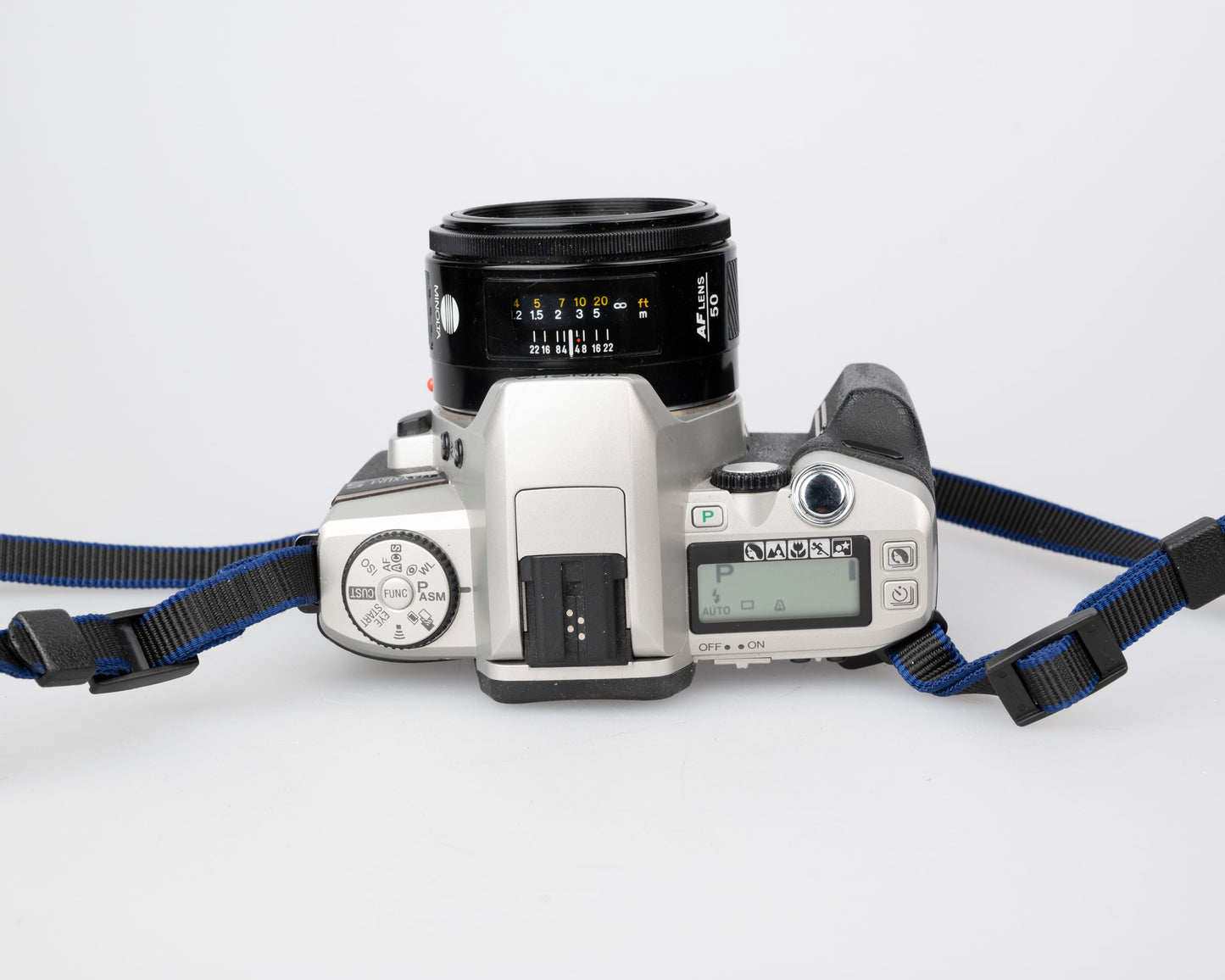 Minolta Maxxum 5 35mm SLR w/ 50mm f1.7 lens + manuals + original box