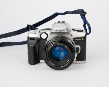 Minolta Maxxum 5 35mm SLR w/ 50mm f1.7 lens + manuals + original box