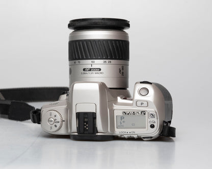 Minolta Maxxum STsi reflex 35 mm avec objectif 28-80 mm (série 91005445)