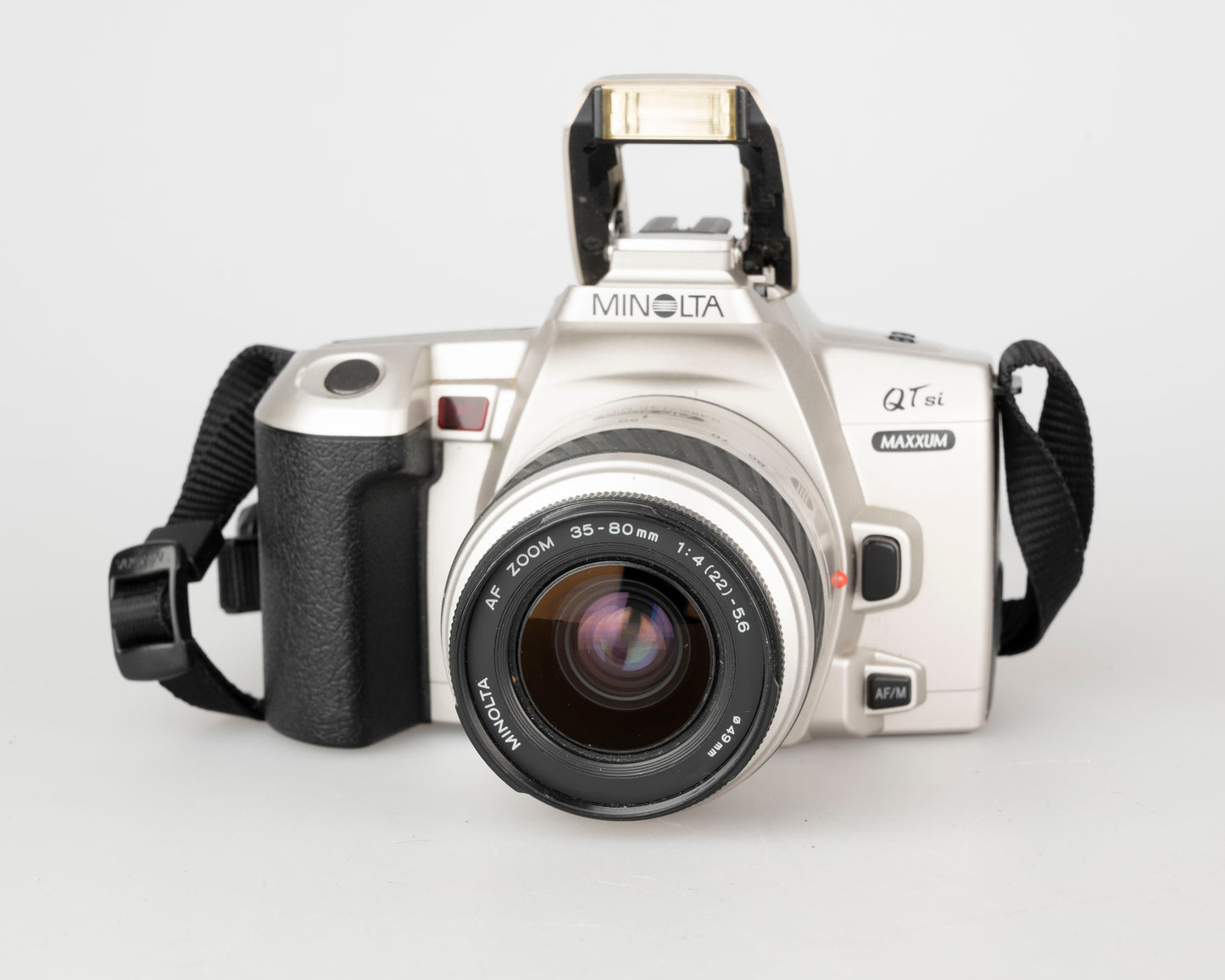 Reflex Minolta Maxxum QTsi 35 mm avec objectif 35-80 mm (série 99919519)