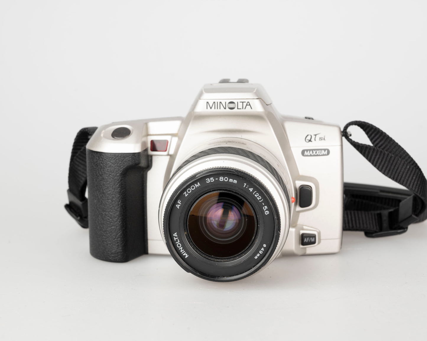Reflex Minolta Maxxum QTsi 35 mm avec objectif 35-80 mm (série 99919519)