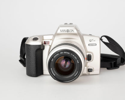 Reflex Minolta Maxxum QTsi 35 mm avec objectif 35-80 mm (série 99919519)