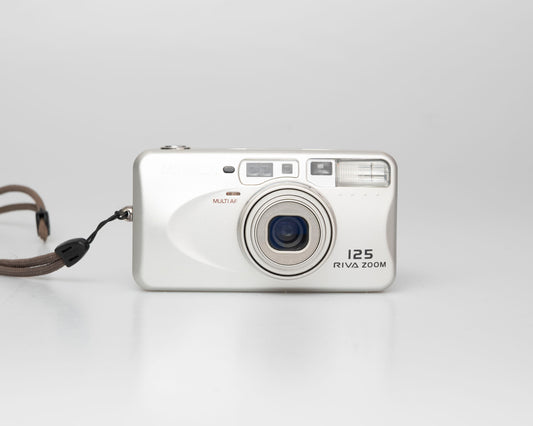 Minolta Riva Zoom 125 compact 35mm camera w/ case (serial 40016465)