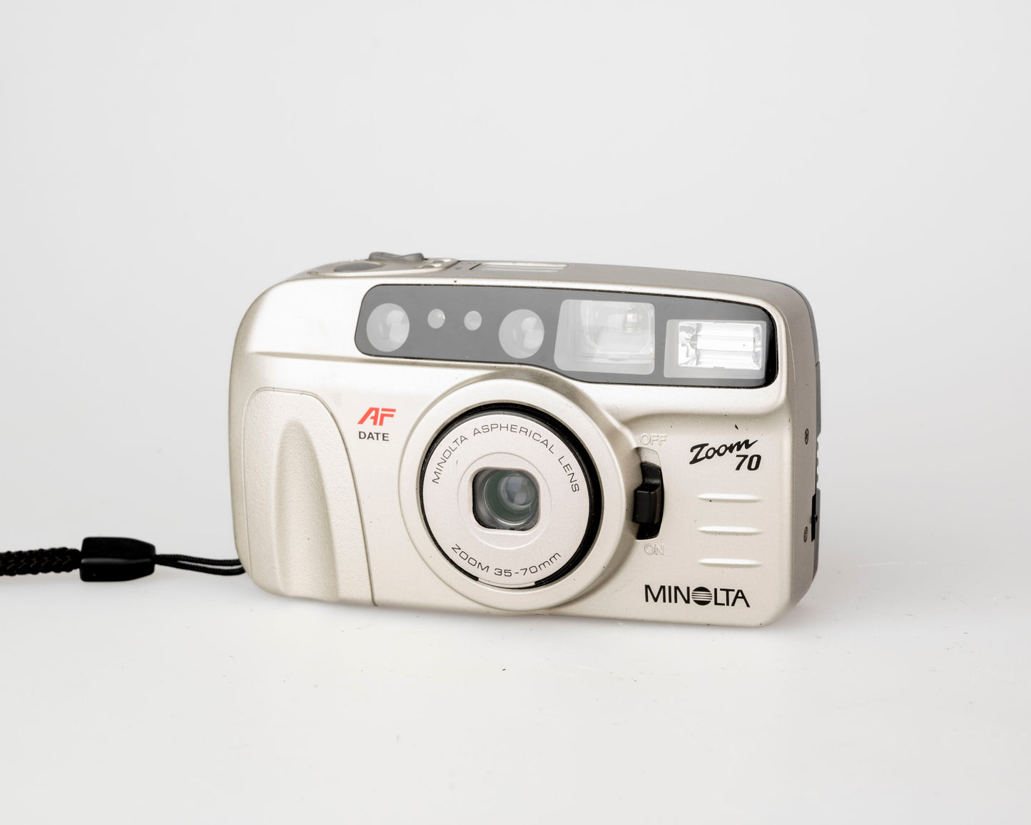 Minolta Zoom 70 35mm camera w/ case (serial 36143687)