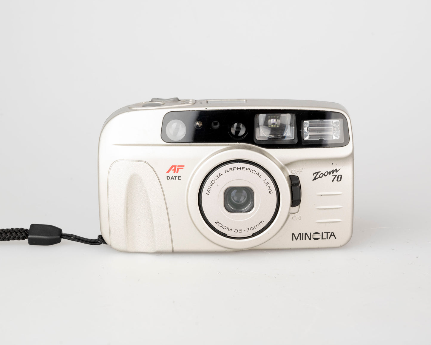 Minolta Zoom 70 35mm camera w/ case (serial 36143687)