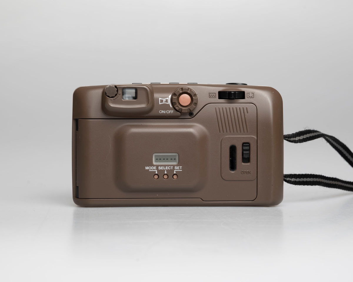 Bell and Howell PZ3100 compact 35mm camera w/ case