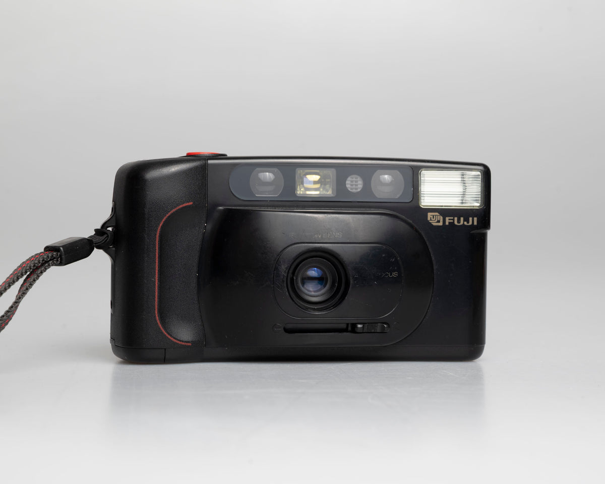 Fujifilm DL-60 35mm film camera (serial 20507903)