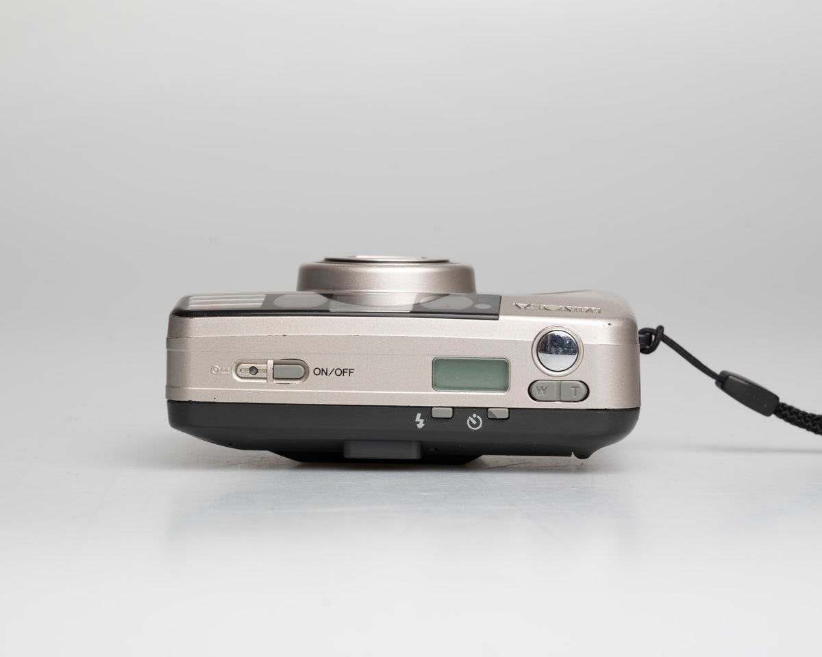 Minolta Riva Zoom 90 Date 35mm camera (serial 6049111)
