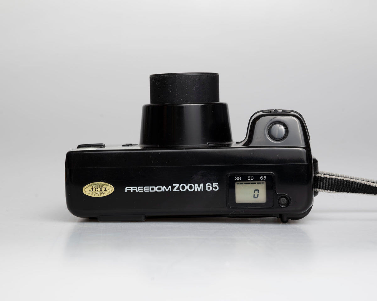 Minolta Freedom Zoom 65 35mm camera (serial 98102439)