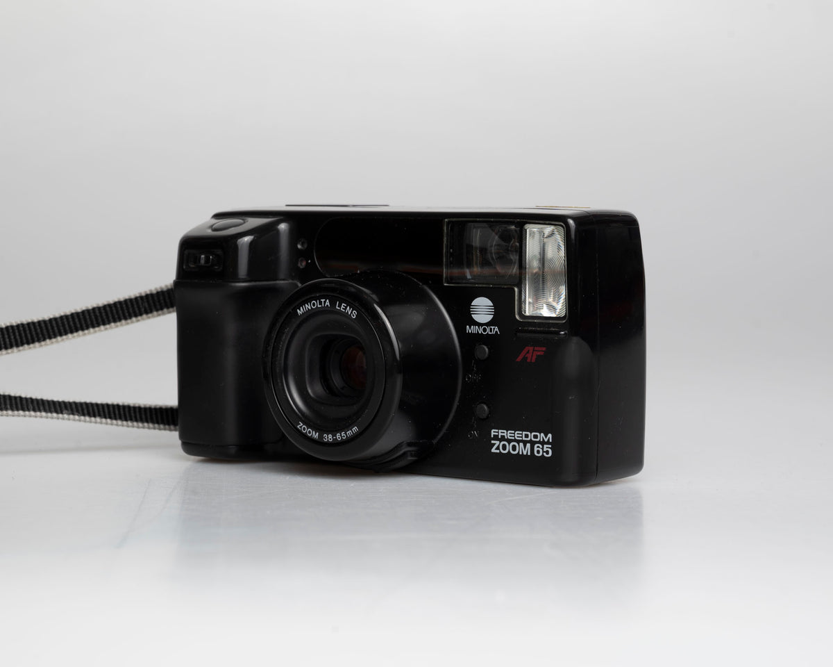 Minolta Freedom Zoom 65 35mm camera (serial 98102439)