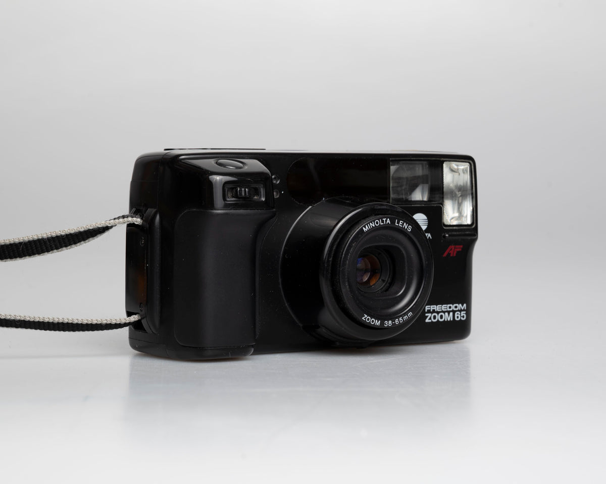 Minolta Freedom Zoom 65 35mm camera (serial 98102439)