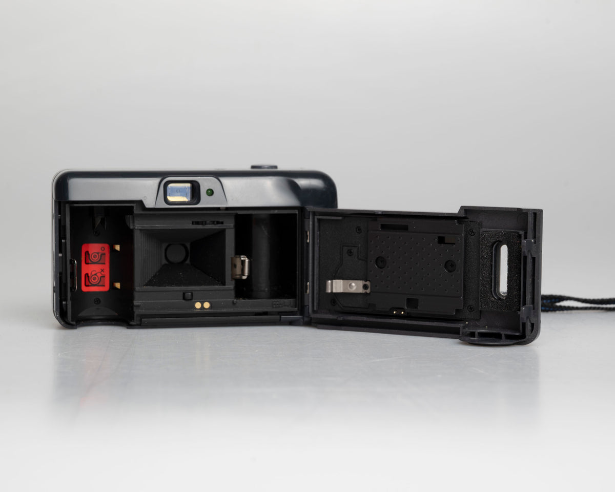 Nikon AF230 35mm film camera (serial 4155412)