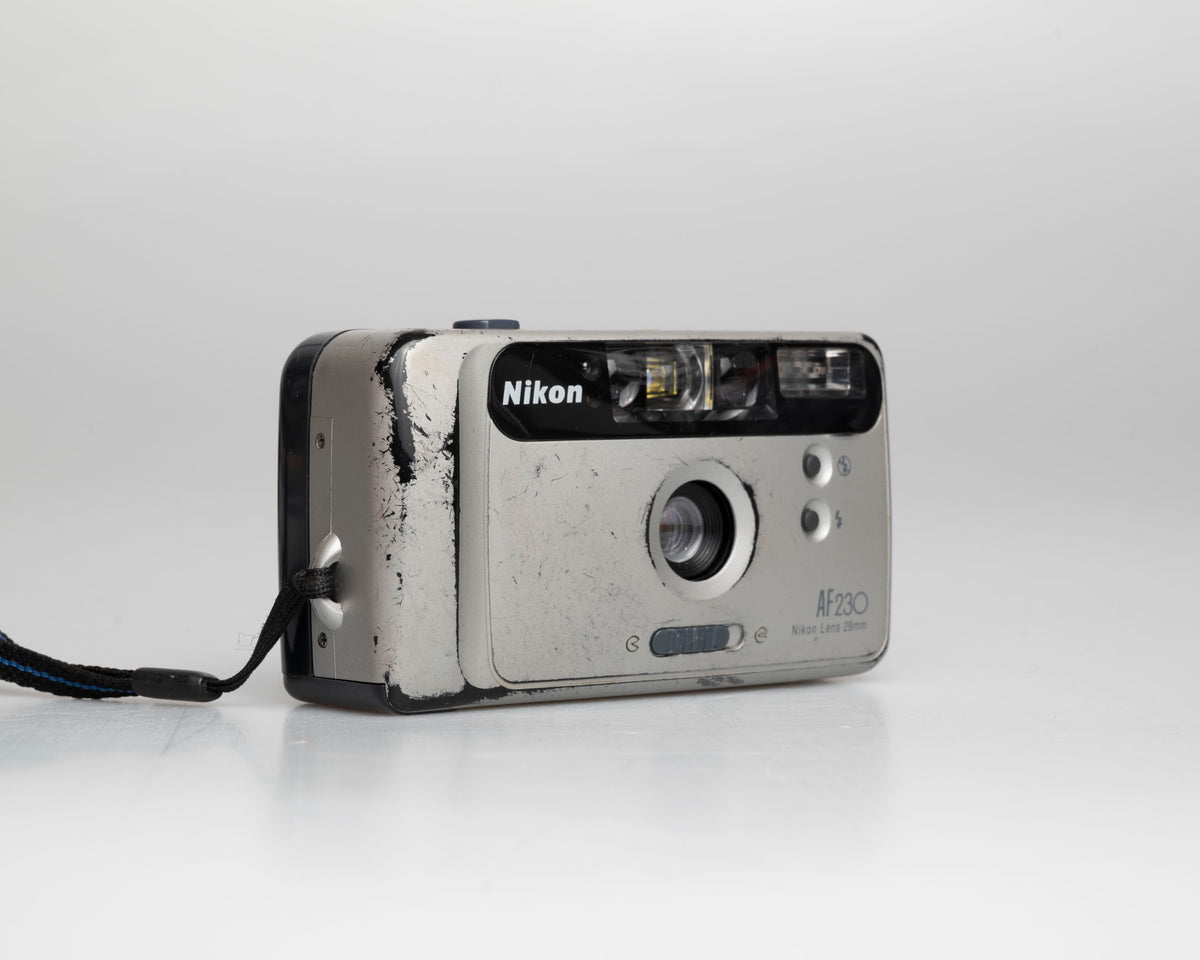 Nikon AF230 35mm film camera (serial 4155412)