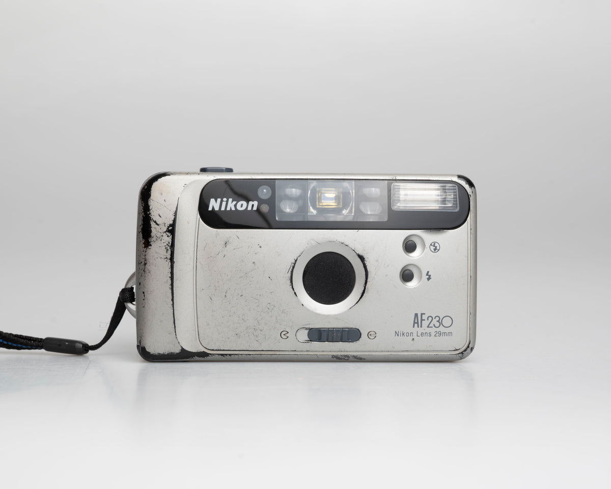 Nikon AF230 35mm film camera (serial 4155412)