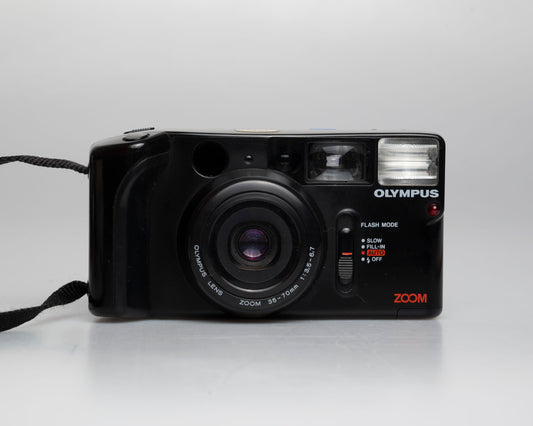 Olympus Quick Shooter Zoom 35mm camera w/ case + manual (serial 1088870)