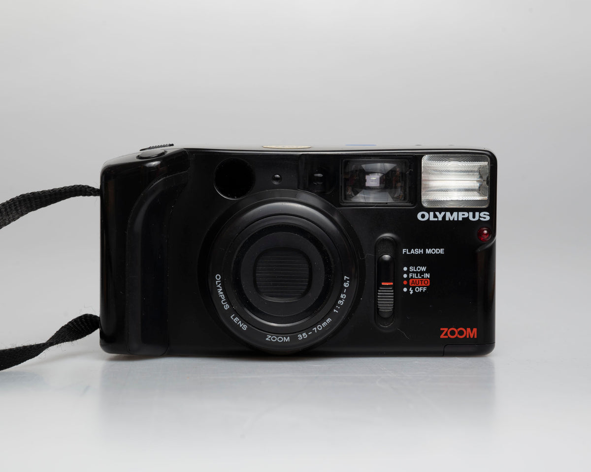 Olympus Quick Shooter Zoom 35mm camera w/ case + manual (serial 1088870)