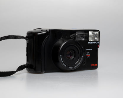 Olympus Quick Shooter Zoom 35mm camera w/ case + manual (serial 1088870)