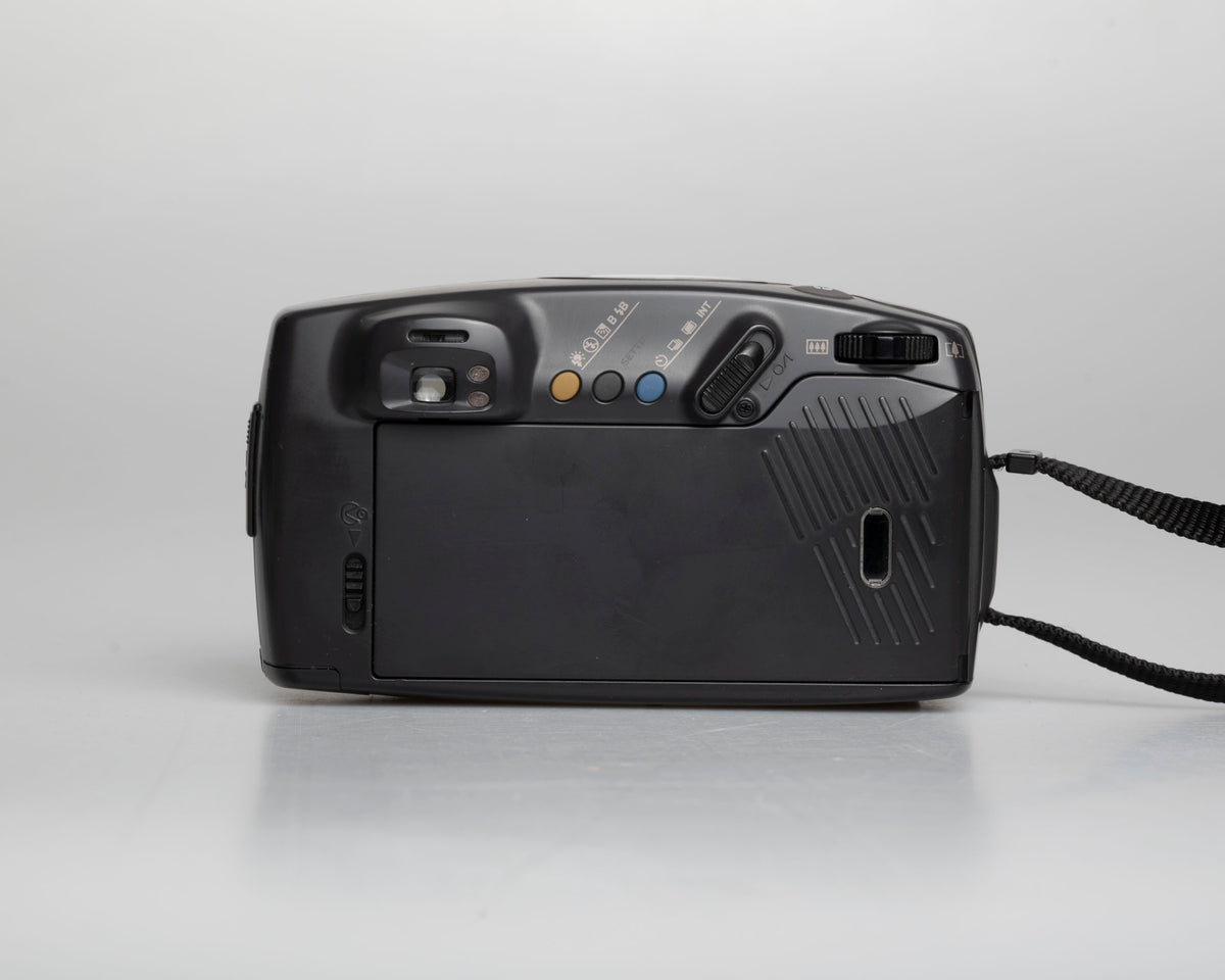 Pentax Zoom 105-R 35mm camera (serial 5002164)