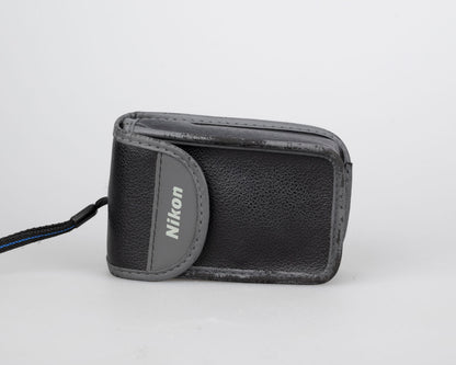 Appareil photo argentique Nikon AF240SV 35 mm avec étui (série 5805286)
