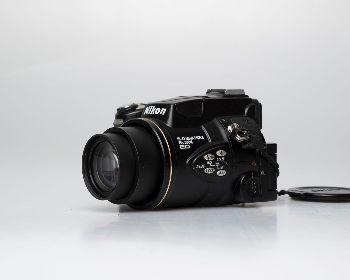 Nikon Coolpix 5700 appareil photo numérique 5MP avec chargeur + batterie + carte CF de 64 Mo (série 4113012)