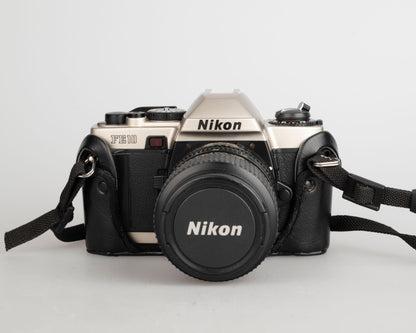 Appareil photo reflex Nikon FE10 35 mm avec objectif Zoom-Nikkor 35-70 mm + étui toujours prêt (série 2001252)